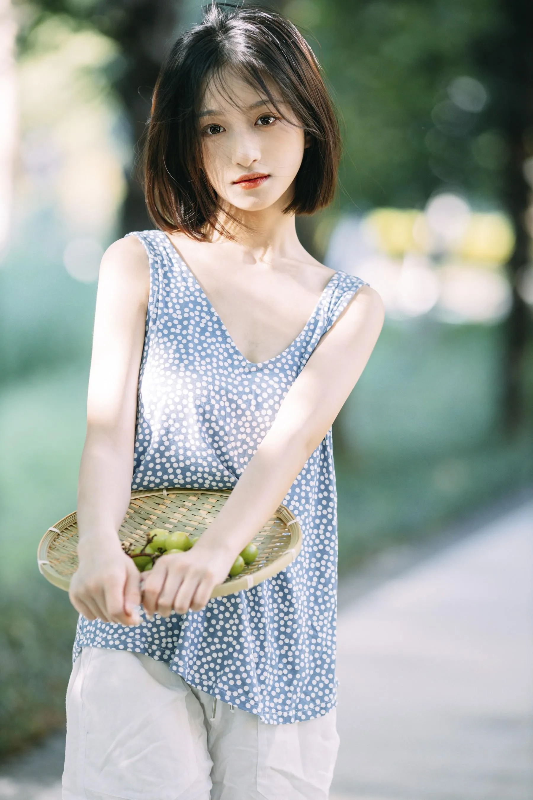 [YITUYU艺图语]2022.09.03 明亮的夏日 钰儿 [38P]插图